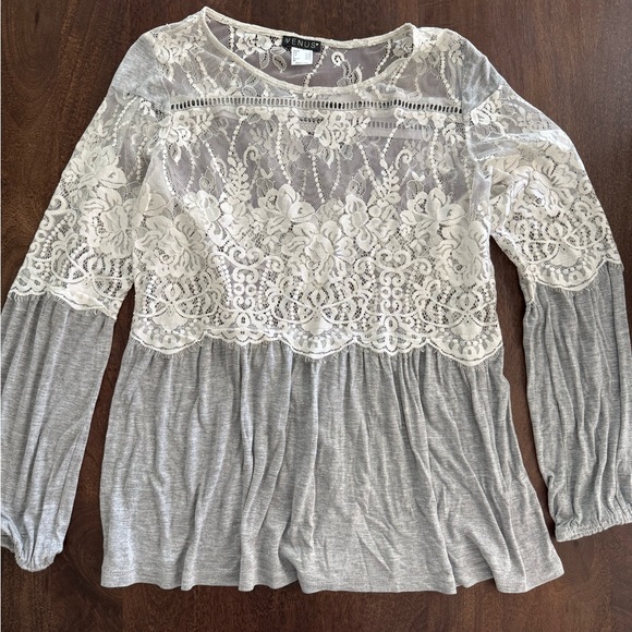 VENUS Tops - VENUS Lace Overlay Gray Blouse